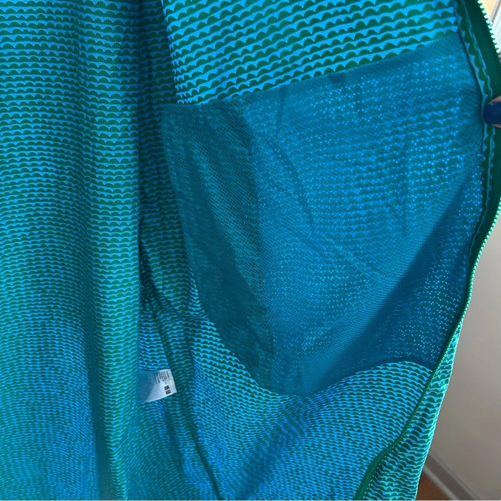 Marimekko Uniqlo pocketable parka rain jacket - Picture 11 of 14